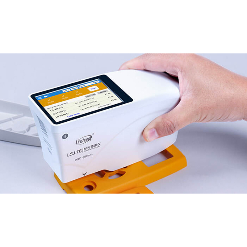 Spectrophotometer